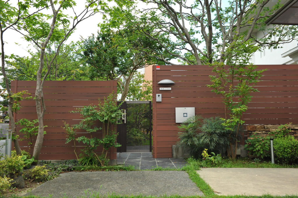 豊かな緑の空間を楽しむ庭