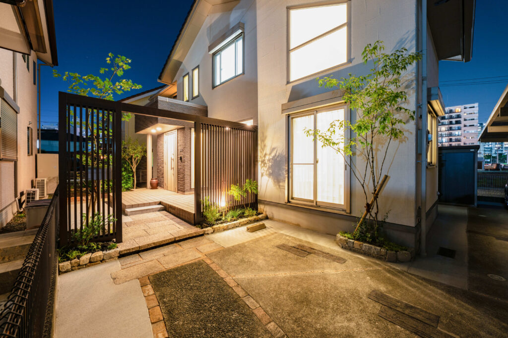 自然の素材とアルミ材を使ったコラボ。